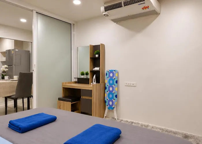 High-rise 2br 2bath Near Bts Family Apartment Bangkok