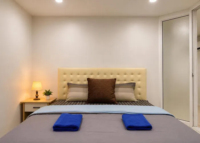 Apartment High-rise 2br 2bath Near Bts Family