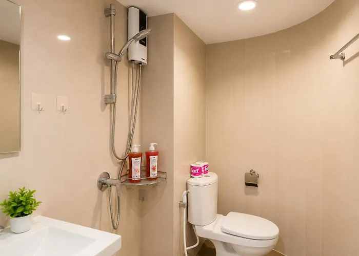 High-rise 2br 2bath Near Bts Family * Bangkok