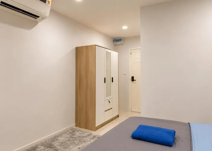 Lejlighed High-rise 2br 2bath Near Bts Family