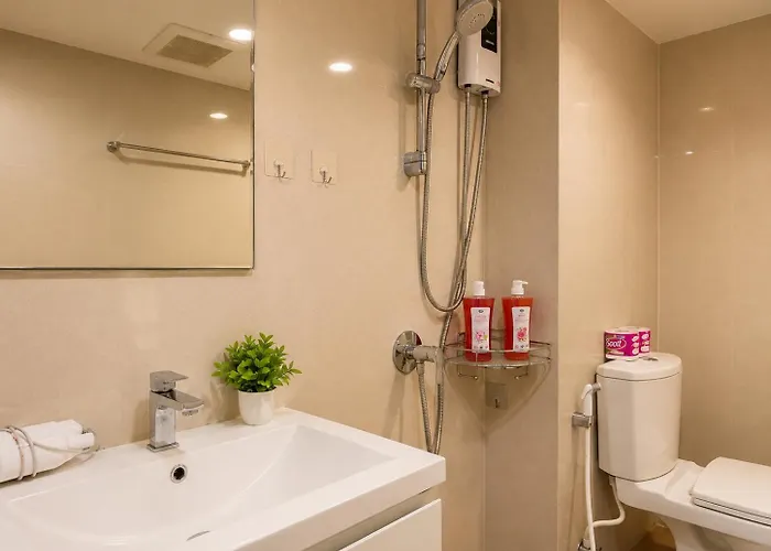 High-rise 2br 2bath Near Bts Family Apartment Bangkok